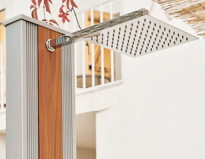 Douche de jardin hybride