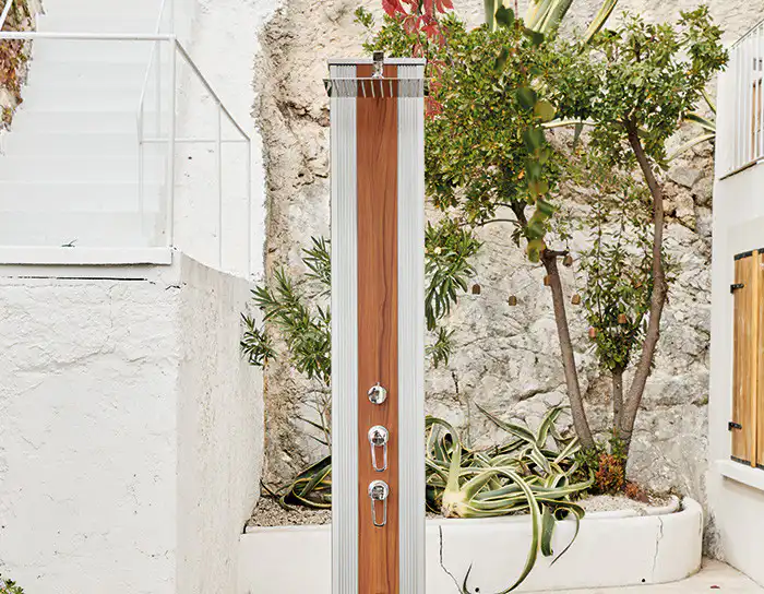 Douche de jardin hybride
