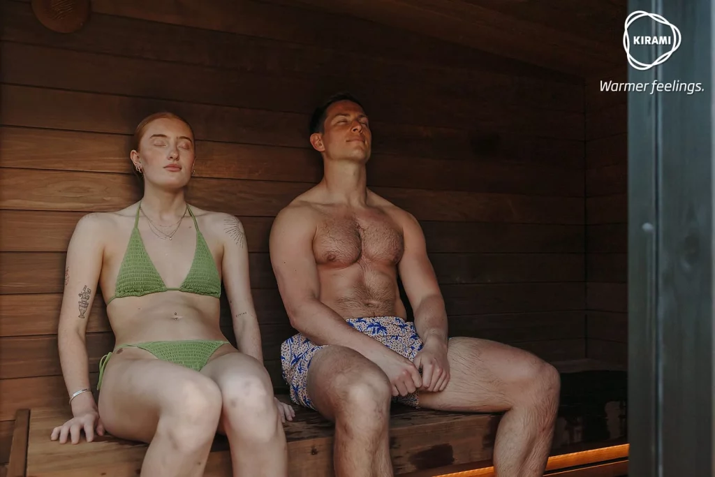 Couple sauna detente